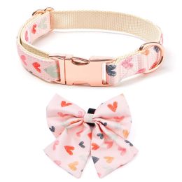 Pet Supplies Metal Buckle Dog Walking Suit (Option: Valentine's Day Two Piece Set-M)